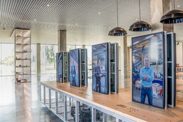 集團(tuán)體驗(yàn)中心展廳設(shè)計(jì)